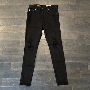 AG Jeans The Farrah Skinny Ankle in Size 28